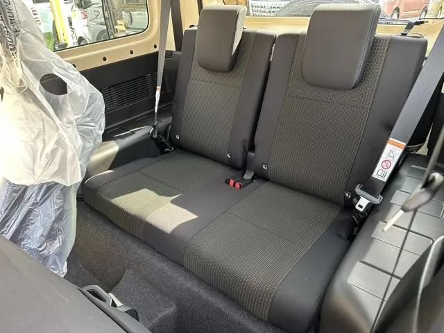 ジムニー(スズキ)XC ＡＴ車 オリジナルグリル＆バンパー登録済未使用車 21