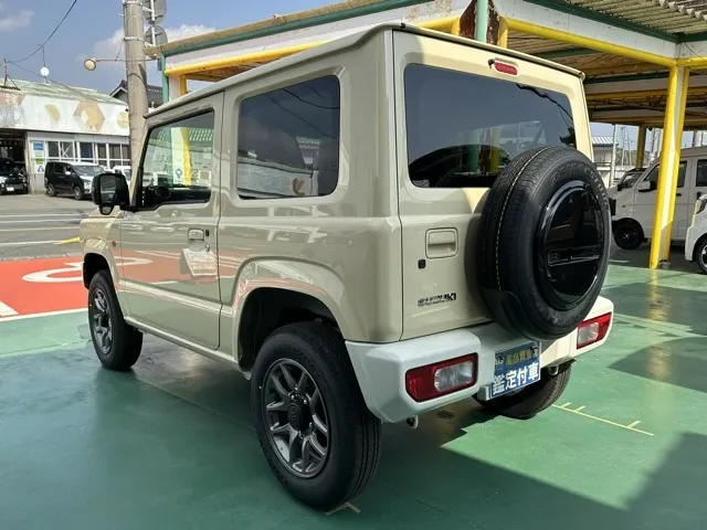 ジムニー(スズキ)XC ＡＴ車 オリジナルグリル＆バンパー登録済未使用車 2