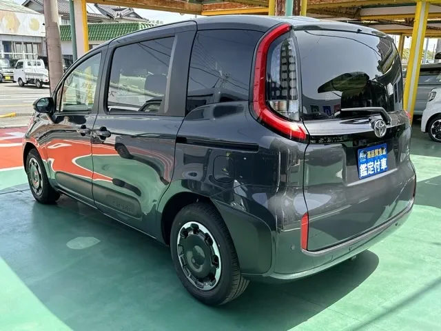 シエンタ(トヨタ)ハイブリッドZ 5人乗り 10.5インチDオーディオ登録済未使用車 2