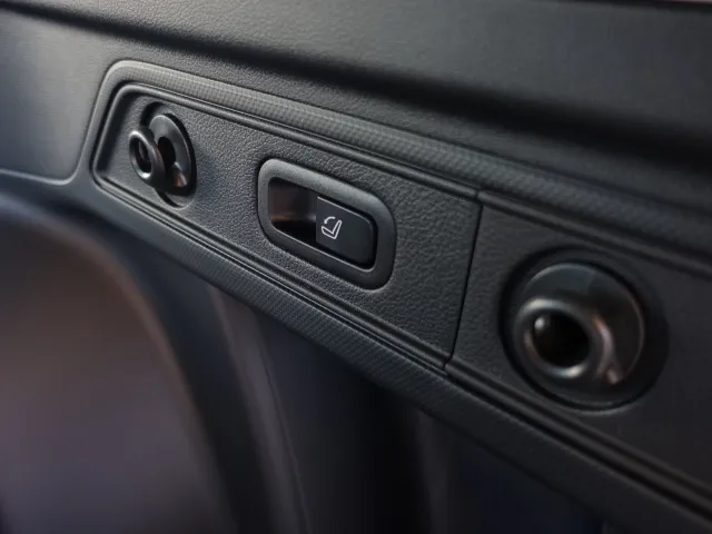 フォレスター(スバル)スポーツ アイサイトセイフティプラス パワーゲート サンルーフ ルーフレール登録済未使用車 16