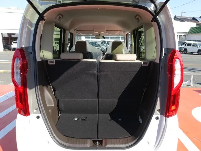 N-BOX(ホンダ)G届出済未使用車 16