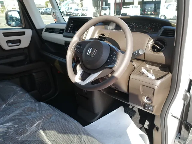 N-BOX(ホンダ)G届出済未使用車 6