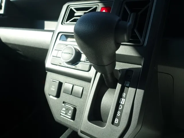 タフト(ダイハツ)X　純正ナビ付届出済未使用車 22