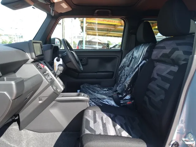 タフト(ダイハツ)X　純正ナビ付届出済未使用車 3