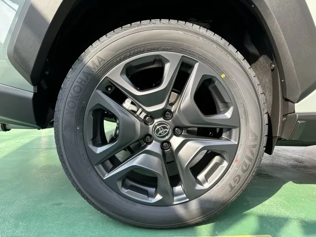 ＲＡＶ４(トヨタ)アドベンチャー4WD登録済未使用車 13