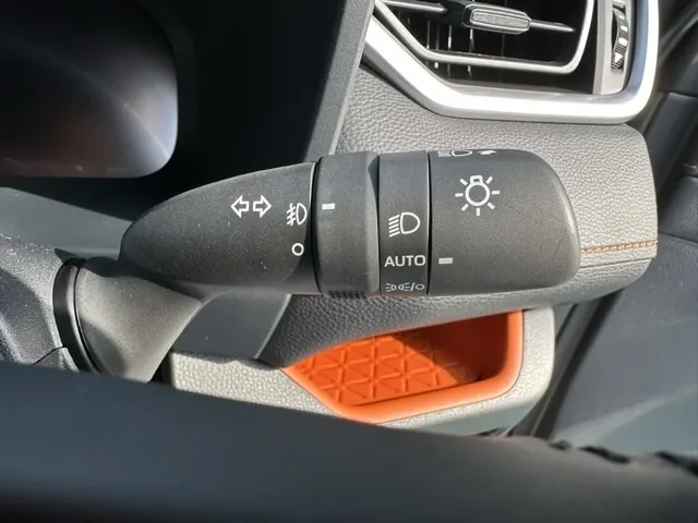 ＲＡＶ４(トヨタ)アドベンチャー4WD登録済未使用車 16