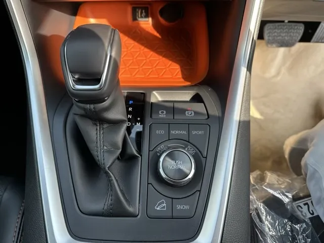 ＲＡＶ４(トヨタ)アドベンチャー4WD登録済未使用車 21