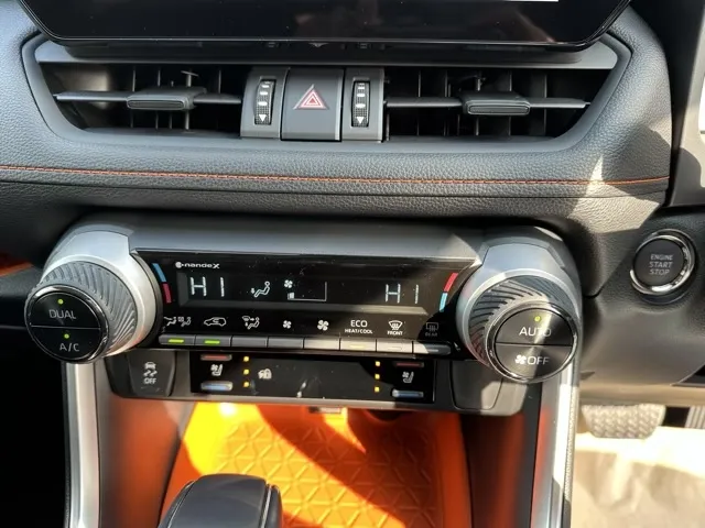 ＲＡＶ４(トヨタ)アドベンチャー4WD登録済未使用車 23