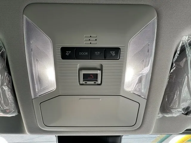ＲＡＶ４(トヨタ)アドベンチャー4WD登録済未使用車 26