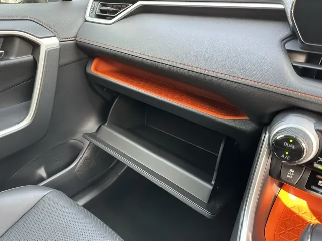 ＲＡＶ４(トヨタ)アドベンチャー4WD登録済未使用車 27