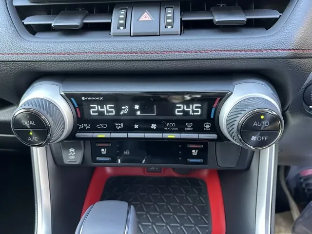 ＲＡＶ４(トヨタ)アドベンチャーオフロードＰＫＧⅡ登録済未使用車 27