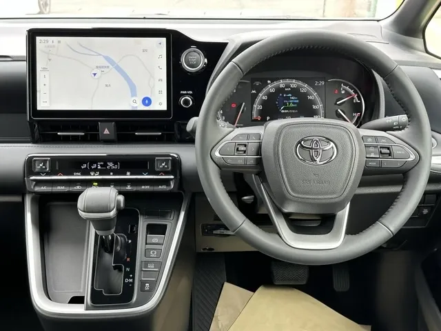 ヴォクシー(トヨタ)S-Z 7人 10.5Dオーディオ プロジェクター式LED DVD登録済未使用車 13