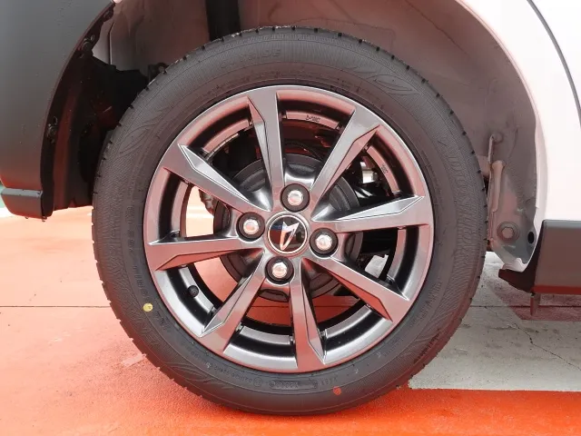 タント(ダイハツ)ファンクロス 純正ナビ パノラマUGP届出済未使用車 12
