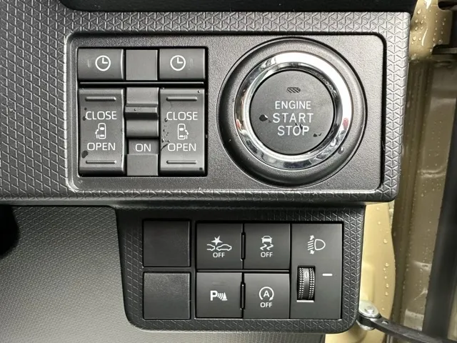 タント(ダイハツ)ファンクロス 9インチDオーディオ パーキングアシスト届出済未使用車 12