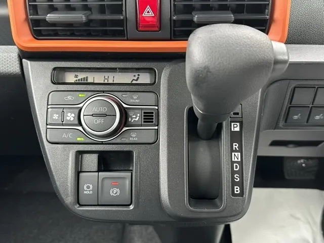 タント(ダイハツ)ファンクロス 9インチDオーディオ パーキングアシスト届出済未使用車 20
