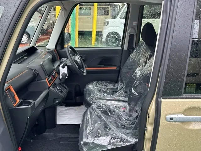 タント(ダイハツ)ファンクロス 9インチDオーディオ パーキングアシスト届出済未使用車 3