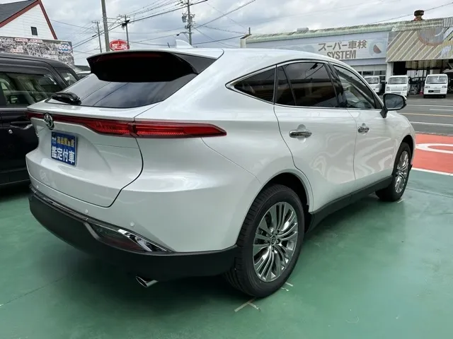 ハリアー(トヨタ)Z パノラミックビュー サンルーフ登録済未使用車 11