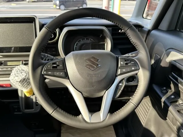 スペーシア(スズキ)ハイブリッドＸＺ 純正ドアバイザー付届出済未使用車 6