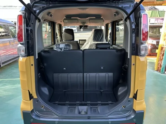 スペーシア(スズキ)ハイブリッドＸＺ 純正ドアバイザー付届出済未使用車 7