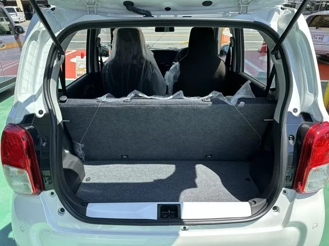 アルト(スズキ)L届出済未使用車 7