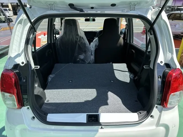 アルト(スズキ)L届出済未使用車 8