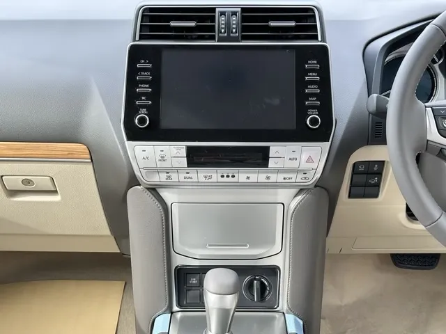 ランドクルーザープラド(トヨタ)TX Lパッケージ マットブラックエディション登録済未使用車 15