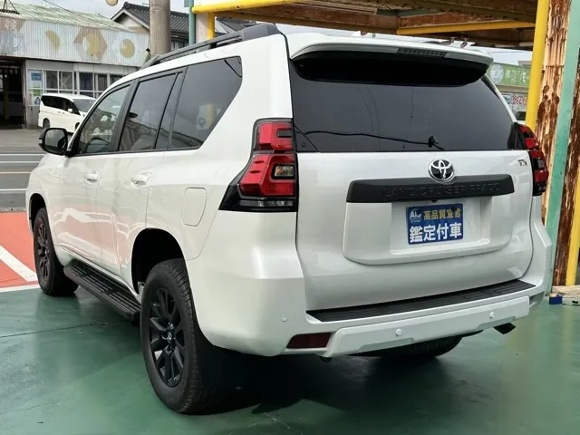 ランドクルーザープラド(トヨタ)TX Lパッケージ マットブラックエディション登録済未使用車 2