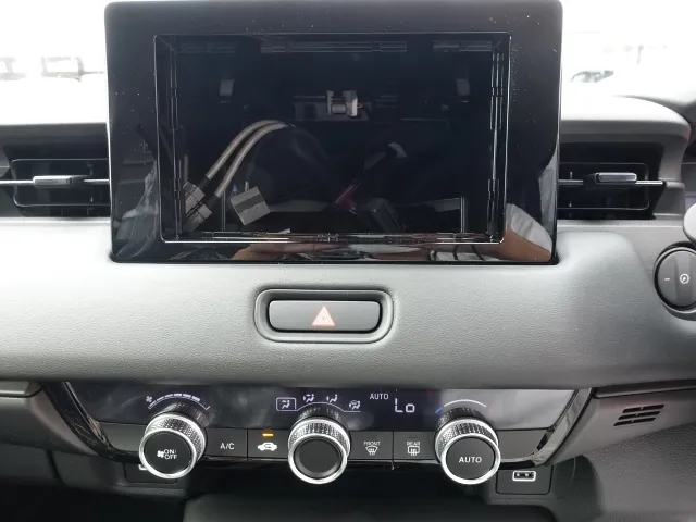 ヴェゼル(ホンダ)e：HEV　X未使用車展示無 19