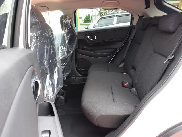 ヴェゼル(ホンダ)e：HEV　X未使用車展示無 4