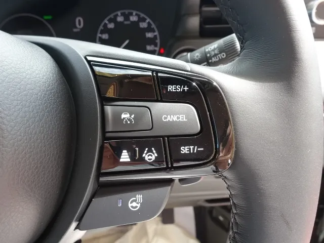 ヴェゼル(ホンダ)ｅ：ＨＥＶ Ｚ BSI 後退出庫サポートレス未使用車展示無 18