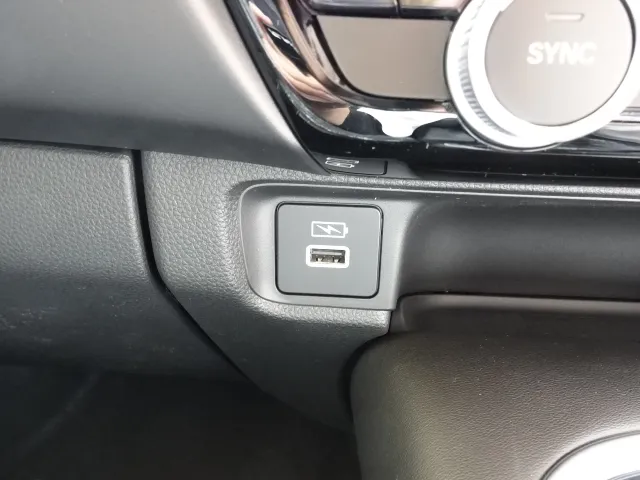 ヴェゼル(ホンダ)ｅ：ＨＥＶ Ｚ BSI 後退出庫サポートレス未使用車展示無 22