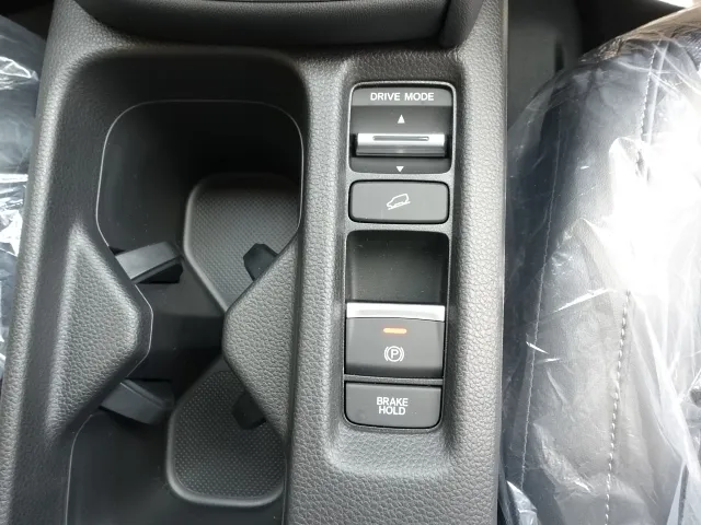 ヴェゼル(ホンダ)ｅ：ＨＥＶ Ｚ BSI 後退出庫サポートレス未使用車展示無 25