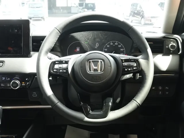 ヴェゼル(ホンダ)ｅ：ＨＥＶ Ｚ BSI 後退出庫サポートレス未使用車展示無 6