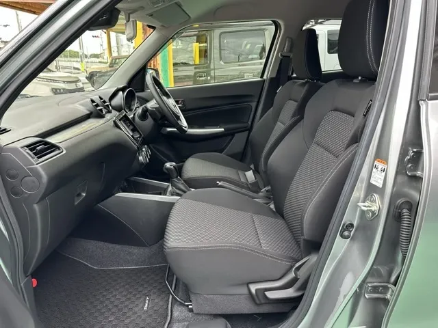 スイフト(スズキ)RSｔセーフティパッケージ 全方位カメラ中古車 3