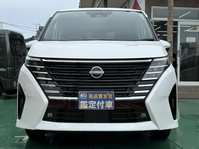 セレナ(ニッサン)ハイウェイスターV アラウンドビューモニター登録済未使用車 27