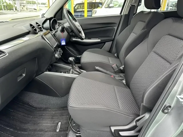スイフト(スズキ)RSｔセーフティパッケージ 全方位カメラ中古車 3