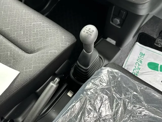 ワゴンＲ(スズキ)５速ＭＴディーラ-試乗車 9