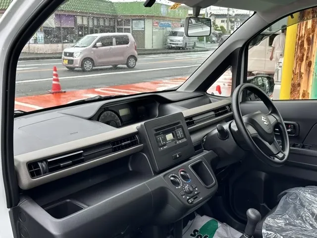 ワゴンＲ(スズキ)５速ＭＴディーラ-試乗車 11