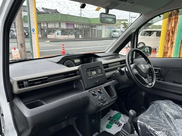 ワゴンＲ(スズキ)５速ＭＴディーラ-試乗車 13