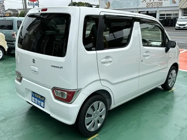 ワゴンＲ(スズキ)５速ＭＴディーラ-試乗車 3