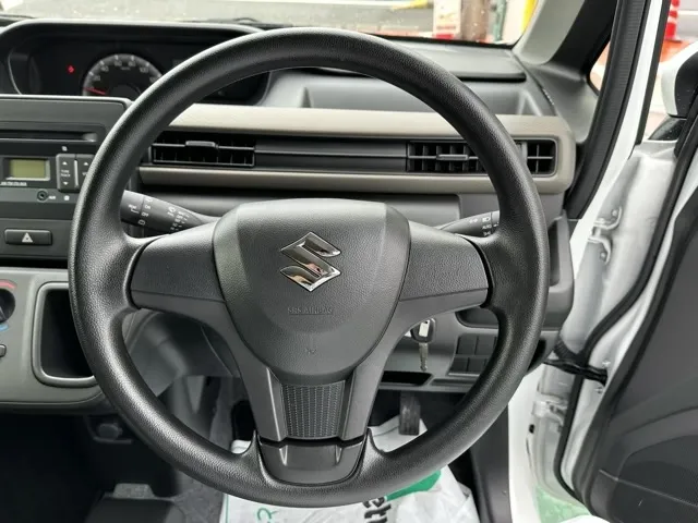 ワゴンＲ(スズキ)５速ＭＴディーラ-試乗車 8