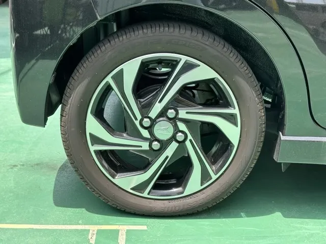 ムーヴ(ダイハツ)RSハイパーリミテッドSAⅢ届出済未使用車 11