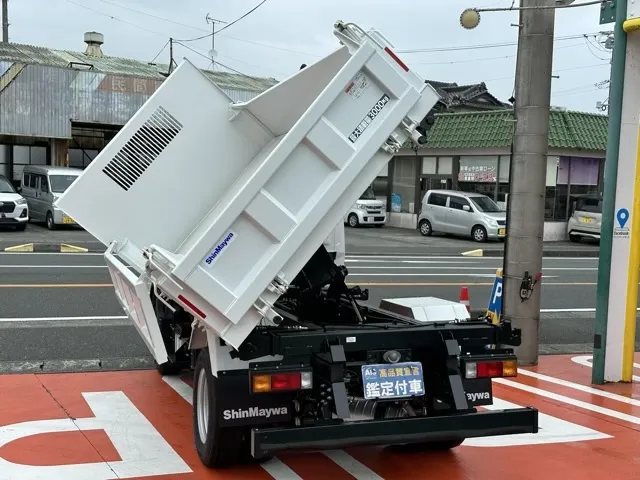 キャンター(三菱)三転ダンプ ３ｔ登録済未使用車 3
