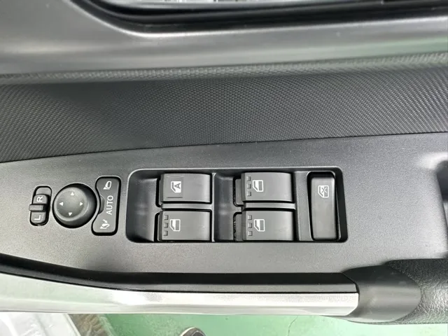 ロッキー(ダイハツ)プレミアムG UGP登録済未使用車 11