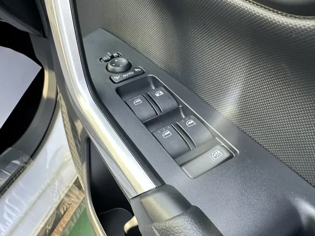 ロッキー(ダイハツ)プレミアムG UGP登録済未使用車 11