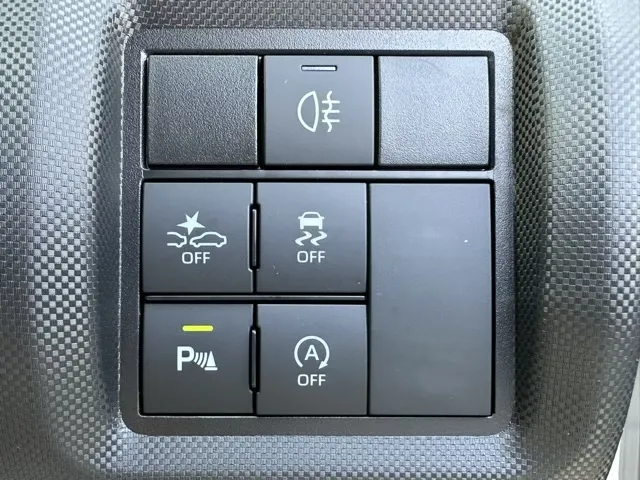 ロッキー(ダイハツ)プレミアムG UGP登録済未使用車 12