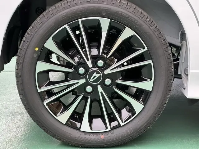 タント(ダイハツ)RS パノラマUGP 純正ナビ付届出済未使用車 14