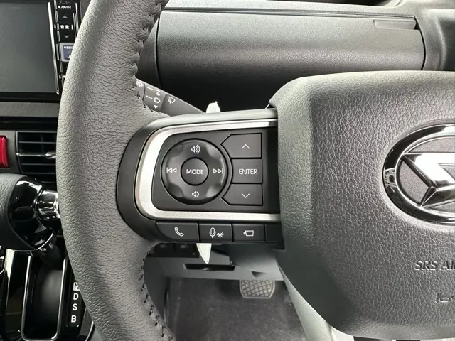 タント(ダイハツ)RS パノラマUGP 純正ナビ付届出済未使用車 17