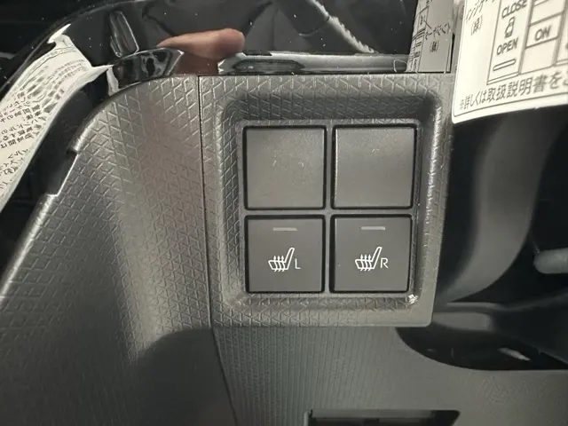 タント(ダイハツ)RS パノラマUGP 純正ナビ付届出済未使用車 24