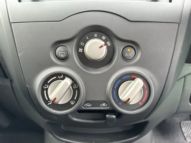ノート(ニッサン)Ｘ中古車 20